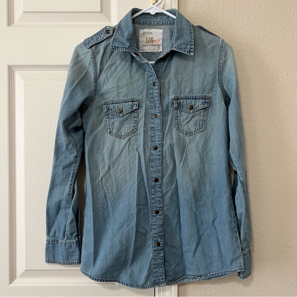 Future Favorites Women’s Blue Denim Button-Up Shirt - Small
